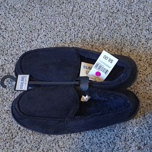 NEW WITH TAGS Slippers